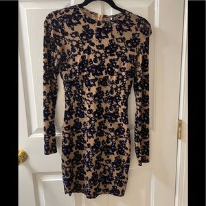 Windsor velvet dress  size medium, worn 1x